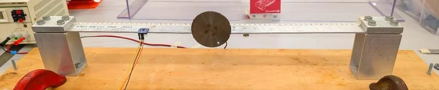 梁振动测量与工况识别项目图